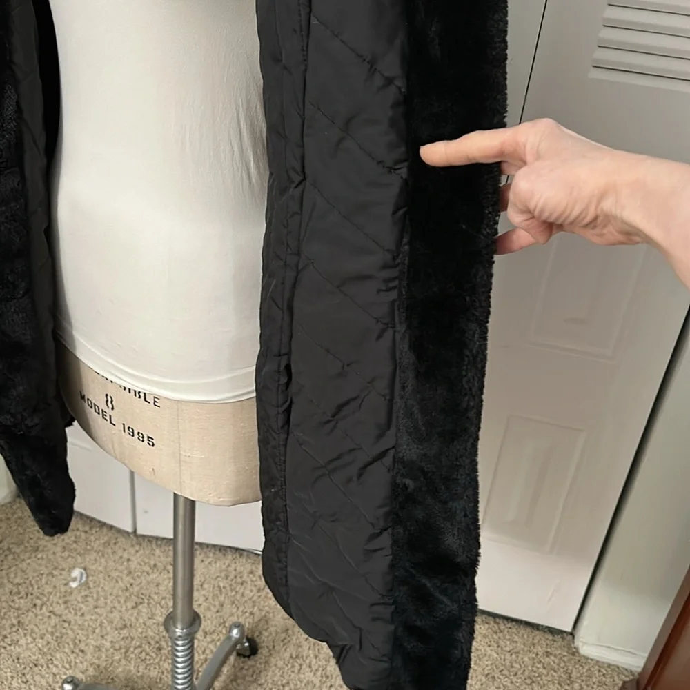 Luxurious Black Faux Fur Coat - Picture 10 of 17